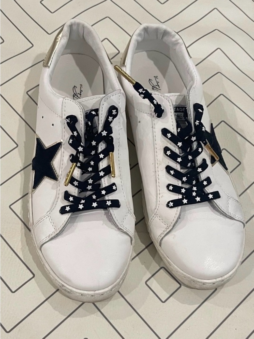 Vintage Havana White “Bianca” Sneakers. 
Sz 8.5